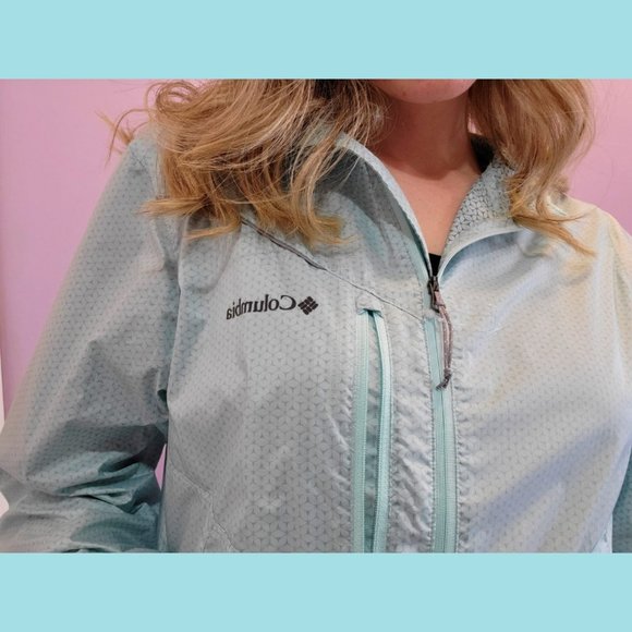 Columbia Light Hooded Windbreaker - baby blue, Women's Davis Path Omni-Wick - Picture 9 of 13
